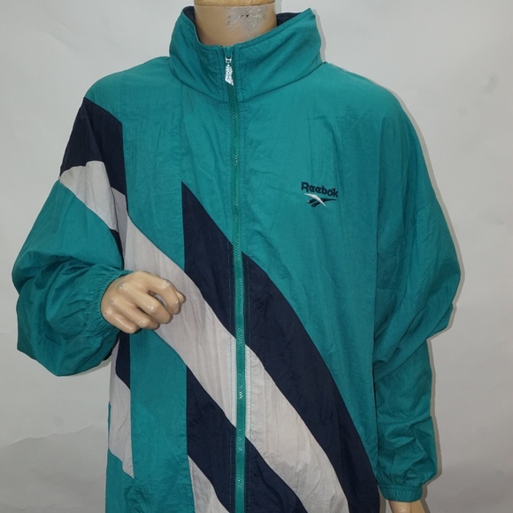 Reebok Other - MENS VINTAGE  REEBOK WINDBREAKER JACKET WITH HOOD